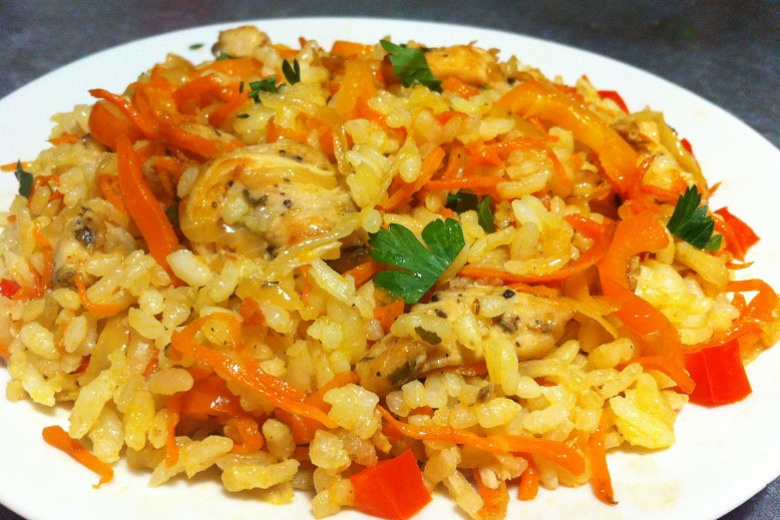 Кабачки с рисом и овощами